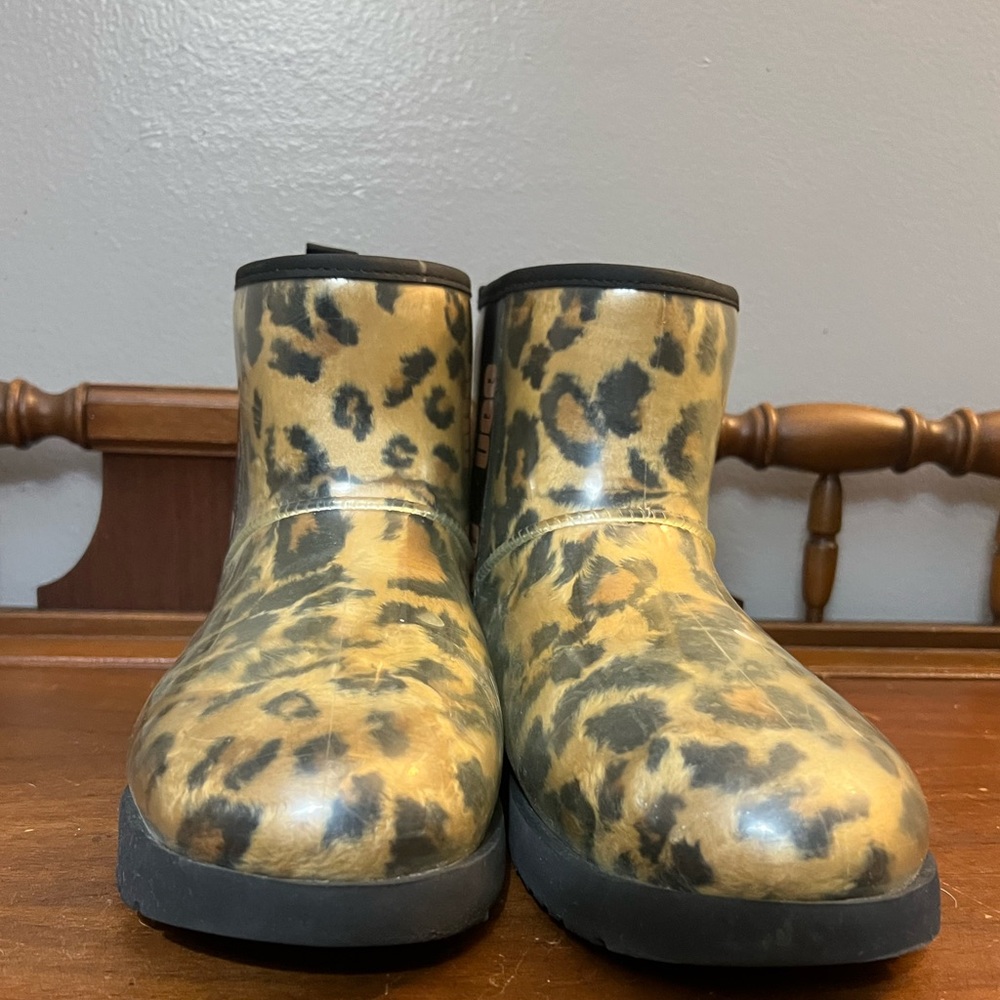 Leopard Waterproof Ugg Boots womens 12